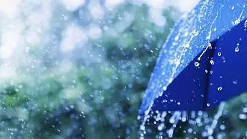 طقس اليوم .. الأرصاد : أمطار رعدية غزيرة تؤدي إلى جريان السيول بهذه المناطق