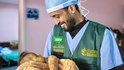 من قلب المملكة.. شعاع العطاء الخيري يمتد إلى أصقاع الأرض