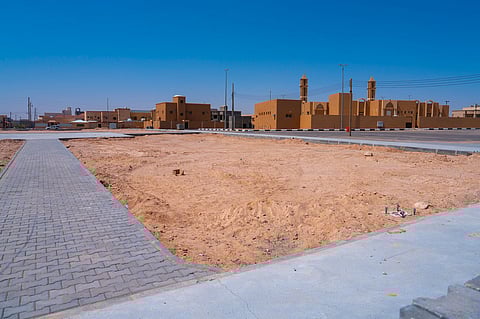 أمانة حفر الباطن تبدأ إنشاء حديقة جديدة بحي الفيصلية