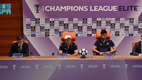 مدرب ناساف الأوزبكي يؤكد جاهزيتهم لمواجهة الغد أمام الأهلي السعودي