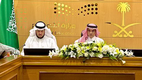 تعليم الطائف يستعرض خطة الانضباط المدرسي ويشيد بتعاون الأسر والمجتمع