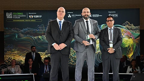 بنك التنمية الاجتماعية يحصد جائزة أفضل ممّول لرائدات الأعمال في قمة اتحاد رواد الأعمال الشباب (G20 YEA)