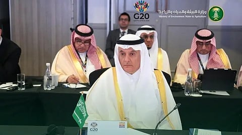 وزير البيئة والمياه والزراعة عبدالرحمن الفضلي
