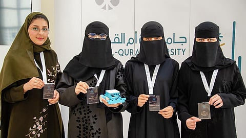 متدربات "التقنية الرقمية للبنات" يحصدن المركز الثالث في بطولة الروبوتات الصيفية 2025 بمكة