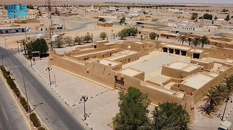 مشاهد من قصر الملك عبدالعزيز بـ"لينة".. شموخٌ تاريخي يُضيء في اليوم الوطني