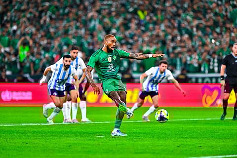 جانب من لقاء الأهلي وبيراميدز المصري
