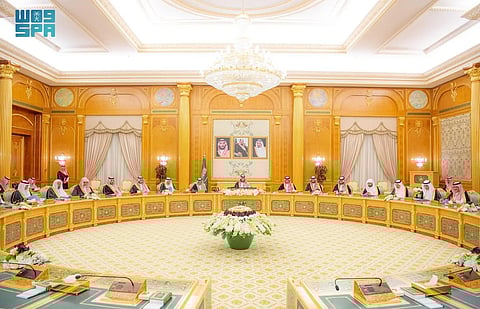 مجلس الوزراء يمنح وزير الموارد البشرية صلاحية تحديد المقابل المالي لعمل المرافقين للعمالة الوافدة