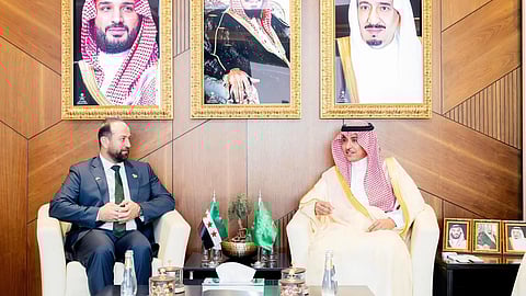 وزير الإعلام يبحث مع نظيره السوري تعزيز التعاون الإعلامي المشترك