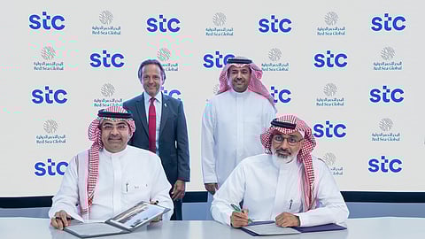 "البحر الأحمر الدولية" ومجموعة stc تطلقان أضخم شراكة رقمية في قطاع السياحة السعودي بقيمة 1.2 مليار ريال