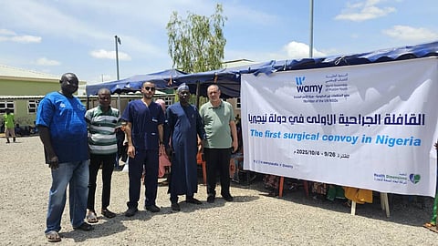 وزير الصحة في ولاية جيقاوا النيجيرية يزور القافلة الطبية للندوة العالمية ويشيد بجهودها