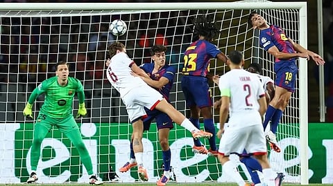 جانب من لقاء برشلونة الإسباني وباريس سان جيرمان الفرنسي