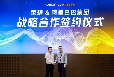 علامة HONOR و Alibaba تعلنان عن تعاون استراتيجي في مجال الذكاء الاصطناعي