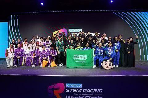 طلاب السعودية ضمن العشرة الأوائل عالميًا في سباق أرامكو STEM