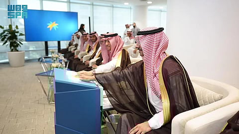 "الموارد البشرية" و"العدل": العامل يحق له طلب التنفيذ عبر "ناجز" إذا لم يتسلّم أجره خلال 30 يومًا