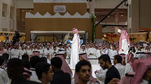 بيع أغلى صقر منغولي بـ 650 ألف ريال في معرض الصقور والصيد السعودي الدولي 2025