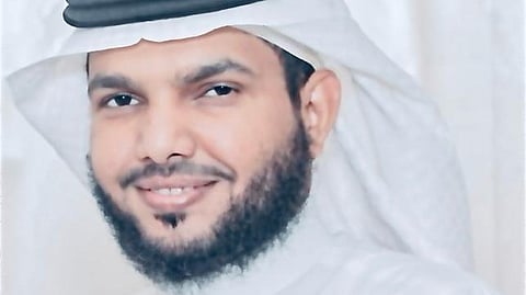 "موسى حمدي" ينال الدكتوراه بمرتبة الشرف الأولى من جامعة الملك خالد