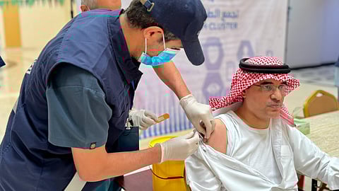 مدير تعليم الطائف يُطلق حملتي الإنفلونزا وسرطان الثدي