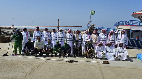 "بيئة القنفذة" تنظّم مبادرة لتنظيف مرفأ الصيادين وتعزيز الوعي البيئي