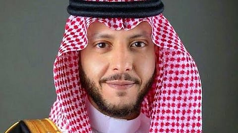 محافظ الطائف يُعزّي أسرة الإعلامي سعيد الزهراني