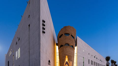 في العاصمة الرياض.. جوائز الاتحاد الآسيوي لكرة القدم 2025 المقدّمة من نيوم تُكرّم نخبة نجوم القارة