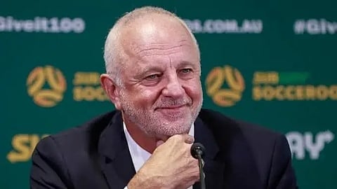 المدير الفني لمنتخب العراق غراهام أرنولد