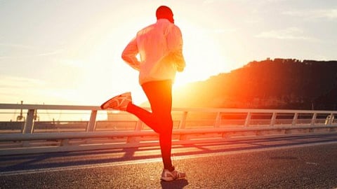 دراسة تكشف الحد الأقصى لقدرة الإنسان على استهلاك الطاقة على المدى الطويل