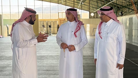 في زيارة رسمية لتعزيز الاستثمار.. وكيل "التعليم" يزور الطائف ويلتقي المستثمرين
