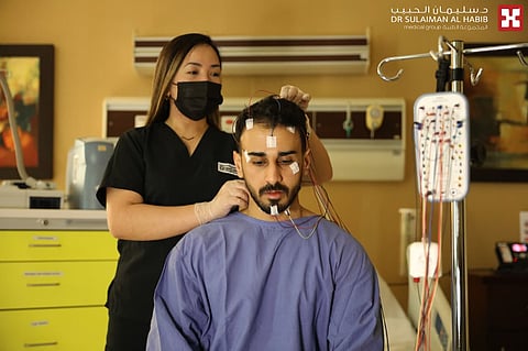 مستشفى الدكتور سليمان الحبيب بالخبر يُشغِل أحدث وحدة لعلاج الصرع