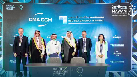 توقيع اتفاقية بين "محطة بوابة البحر الأحمر" و "CMA CGM" لتطوير وتشغيل محطة الحاويات الرابعة في ميناء جدة الإسلامي باستثمارات 1.7 مليار ريال