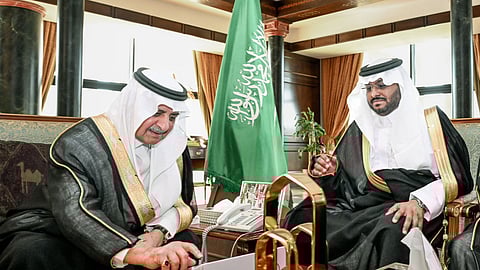 أمير تبوك يُدشِّن موسم التشجير الوطني 2025 بالمنطقة