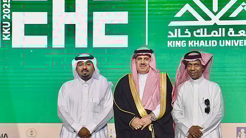 ضمن ملتقى التميز المؤسسي.. نادي محايل الرياضي يوقّع اتفاقية تعاون مع جامعة الملك خالد