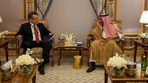 بندر الخريف خلال اجتماعه مع نائب وزير الطاقة الأمريكي جيمس دانلي