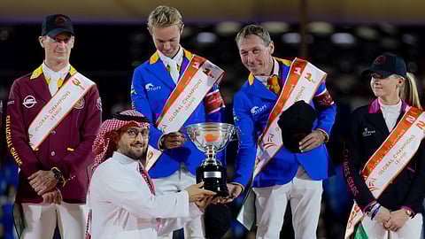 بتتويج من الأمير عبدالله بن فهد.. فالكنسفارد يونايتد بطل جولة الرياض ودوري الأبطال العالمي