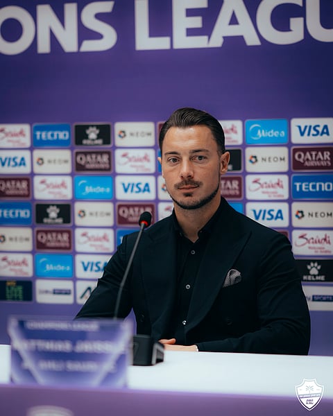 مدرب فريق الأهلي الأول لكرة القدم ماتياس يايسله