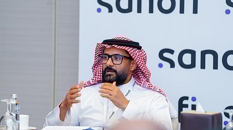 الدكتور علي حسين المدير