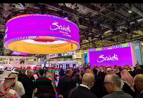 افتتاح الجناح السعودي في معرض لندن السياحي 2025 بحضور طاغ لوسائل الإعلام العالمية