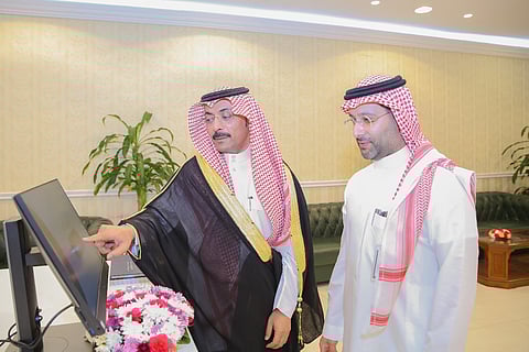 ضمن جهود توسيع الرقعة الخضراء .. الأمين يُدشن مكتب التشجير في الطائف