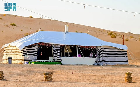 شاهد بيوت الشعر في شتاء الشمالية.. ذاكرة البادية ودفء التراث
