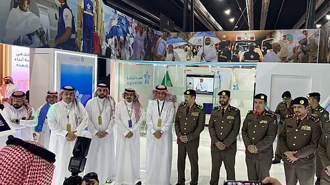 "تجمع المدينة الصحي" يواصل تميّزه بمعرض الحج والعمرة عبر مبادرتَي "طابة" و"طِبابا"