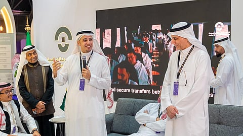 وكيل وزارة الحج يدشن مبادرة " تمكين العاملين في خدمة ضيوف الرحمن "