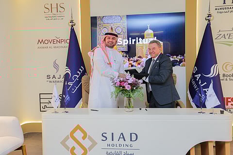 "سجى" و"وارويك" العالمية توقعان اتفاقية لإطلاق علامة فندقية جديدة بالمملكة