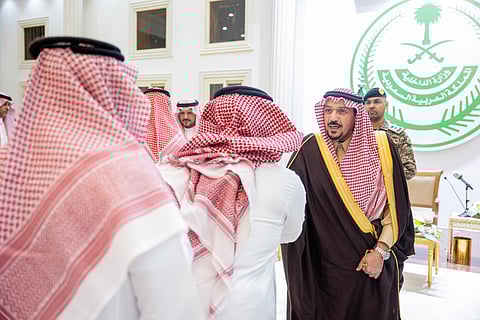 أمير منطقة القصيم يزور محافظة عيون الجواء ويطّلع على المشاريع التنموية والمنجزات الصحي