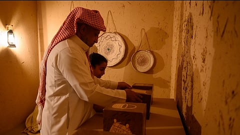 "غرفة أسرار الحرف" في أسبوع "بنان".. تجربة تفاعلية تأسر خيال الأطفال وتُحيي التراث عبر الألغاز