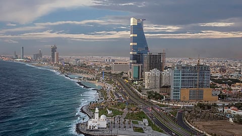 أمانة جدة تجهز المرافق لاستقبال الإجازة وسط أجواء خريفية معتدلة