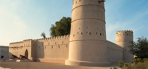 اكتشف قلب الثقافة.. 3 وجهات تاريخية وفنية تُحوّل "العين" إلى متحف مفتوح للتراث الإماراتي