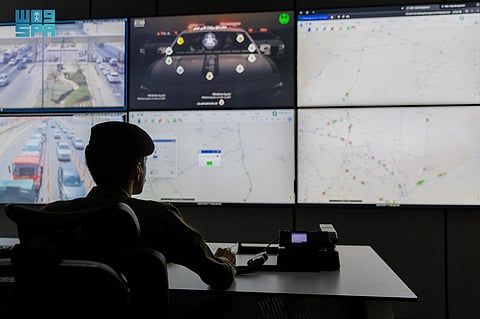 الذكاء الاصطناعي بوزارة الداخلية.. حلول تعزز جودة الخدمات والأمن واستدامة البيئة