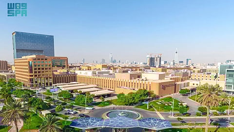 "التخصصي" يجمع خبراء العالم في قمّة الجراحة الروبوتية بالرياض