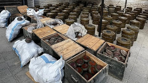 شاهد .. الأمن السوري يحبط تهريب 1250 لغمًا إلى حزب الله عبر ريف دمشق