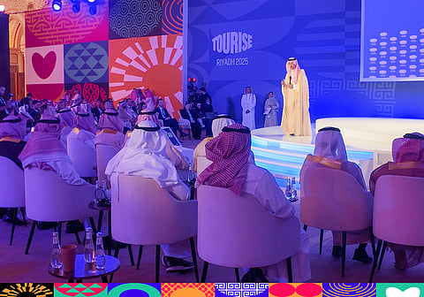 "الخليج للتدريب" تطلق برنامجًا عالميًا في السياحة والضيافة مع كلية "دُوسِت ثاني" التايلندية