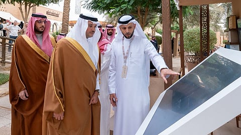 الأمير سعود بن طلال يؤكد: الواحات مصانع للهوية وورش لصياغة الإنسان عبر آلاف السنين